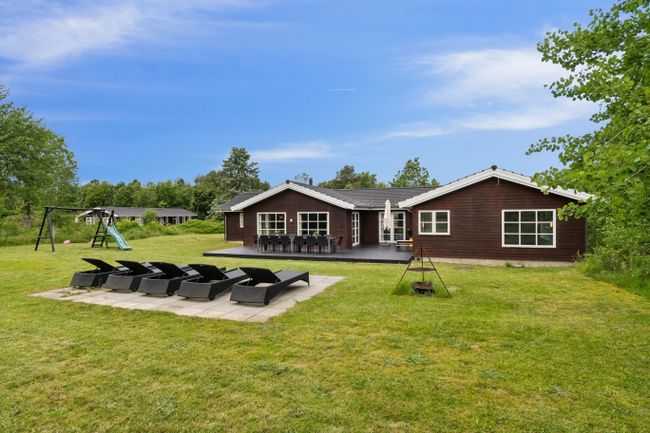 Engholmsvej 9, Lyngså